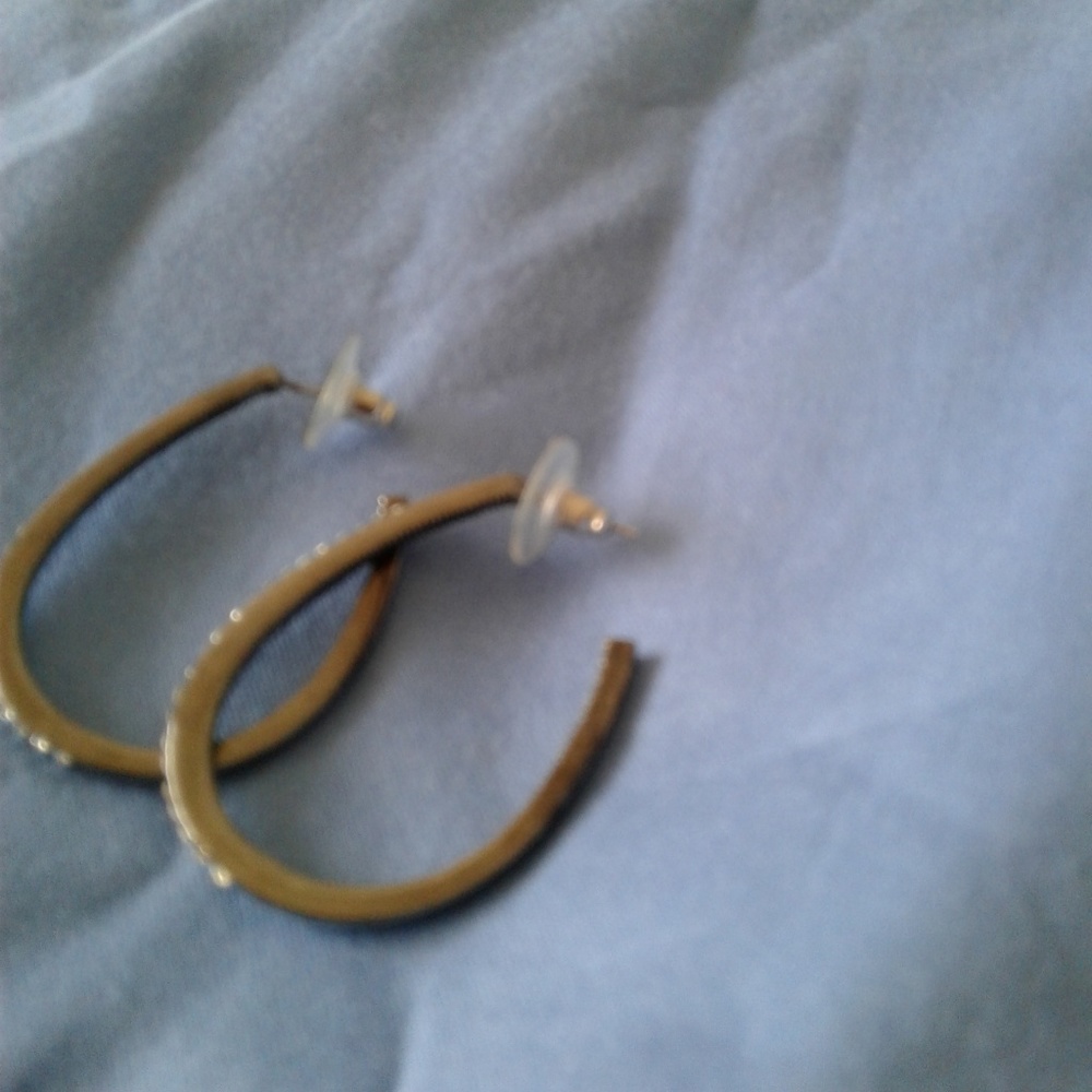 Earrings - Picture 2 of 4